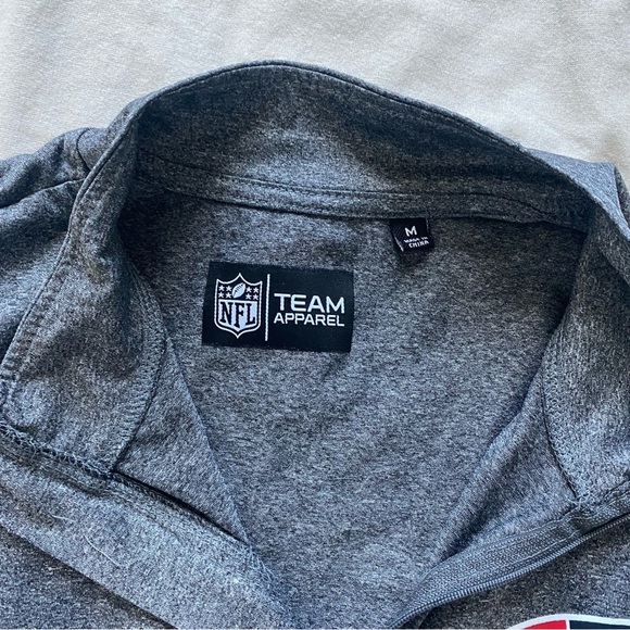 NFL Patriots Pullover - Picture 5 of 6